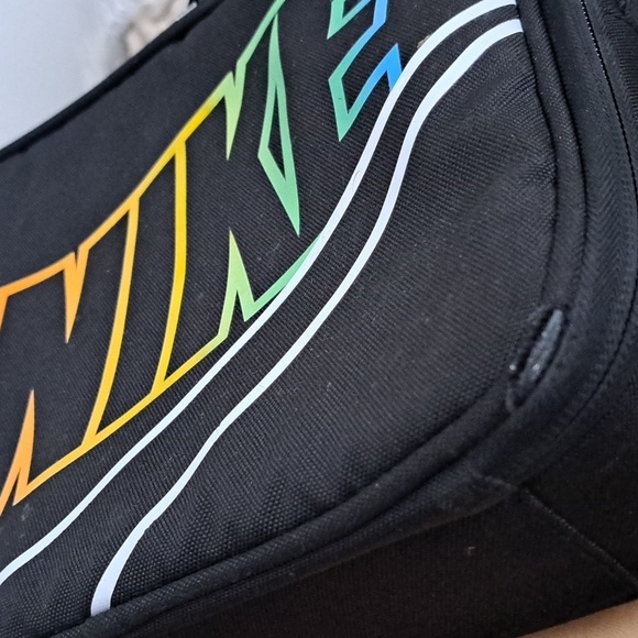 Nike Insulated Futura Fuel Pack Lunch Box Black With Neon Logo - Picture 4 of 12